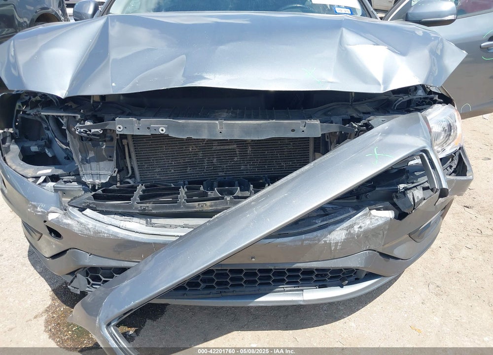 2017 VOLVO S60 VIN: YV126MFL1H2430565
