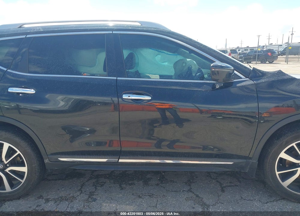 2019 NISSAN ROGUE VIN: 5N1AT2MT9KC791900