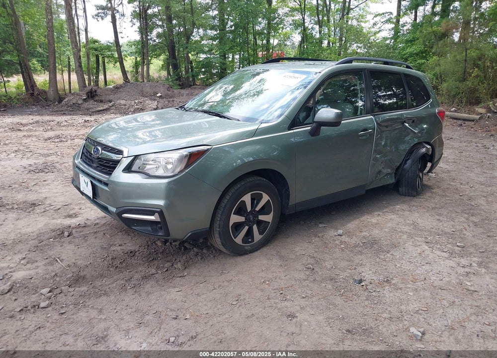 2018 SUBARU FORESTER VIN: JF2SJAECXJH418388