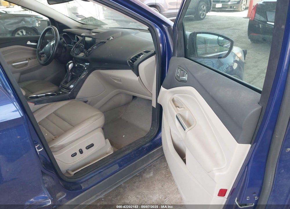 2016 FORD ESCAPE VIN: 1FMCU0J97GUB84382