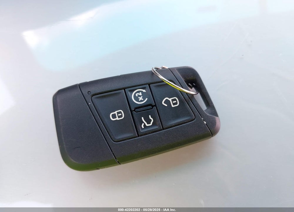 2024 VOLKSWAGEN TAOS VIN: 3VVEX7B25RM056343