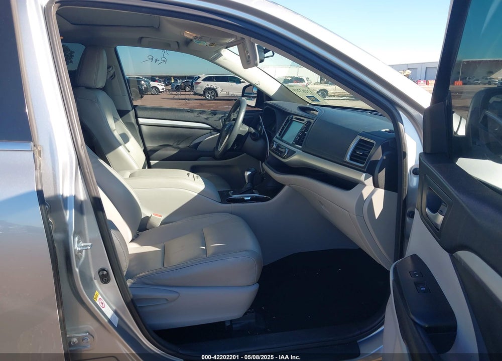 2016 TOYOTA HIGHLANDER VIN: 5TDKKRFH8GS502332