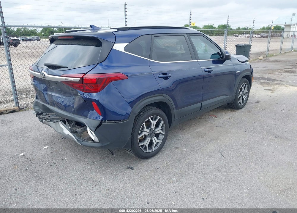 2021 KIA SELTOS VIN: KNDERCAA4M7127481