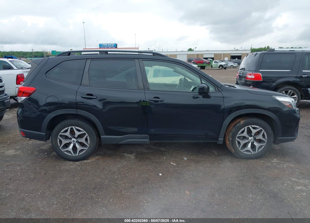 2021 SUBARU FORESTER PREMIUM VIN: JF2SKAJC7MH565601