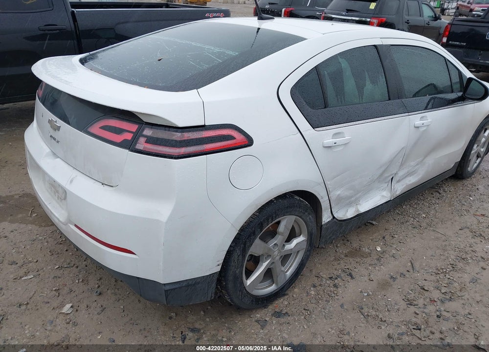 2013 CHEVROLET VOLT VIN: 1G1RB6E47DU121678