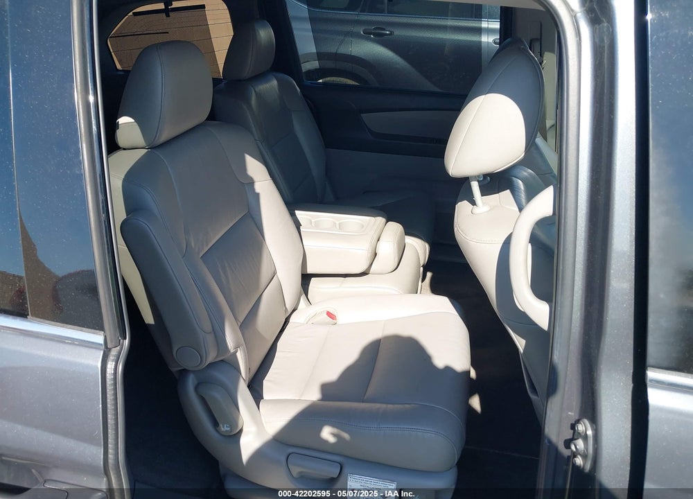 2011 HONDA ODYSSEY TOURING/TOURING ELITE VIN: 5FNRL5H96BB009580