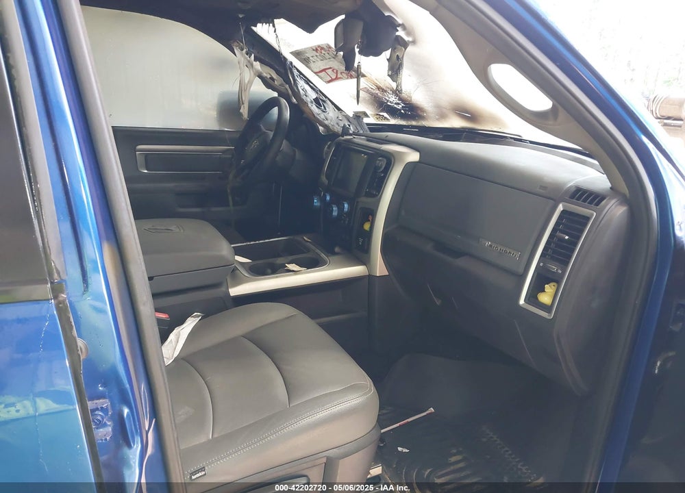2016 RAM 1500 VIN: 1C6RR7TM5GS116157