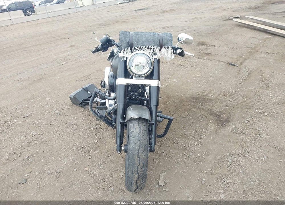2018 HARLEY-DAVIDSON FLSL SOFTAIL SLIM VIN: 1HD1YDJ13JC041281