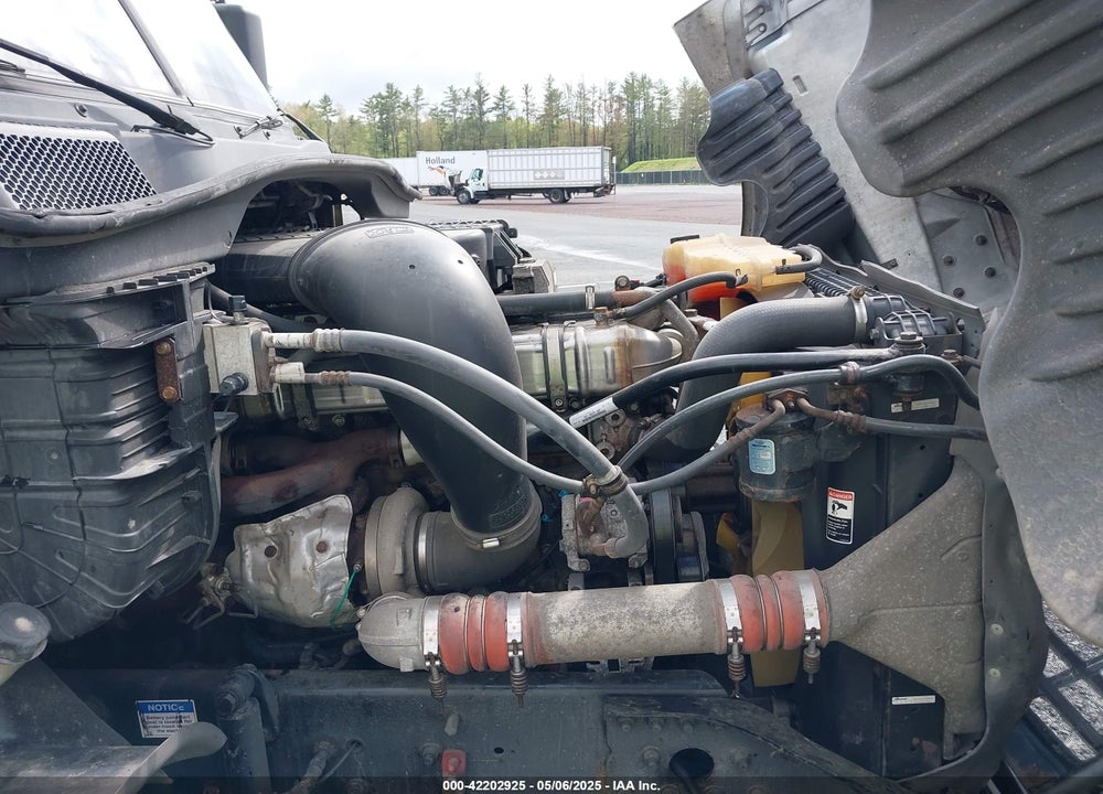 2015 FREIGHTLINER CASCADIA 125 --- VIN: 3AKJGLD54FSGB8710