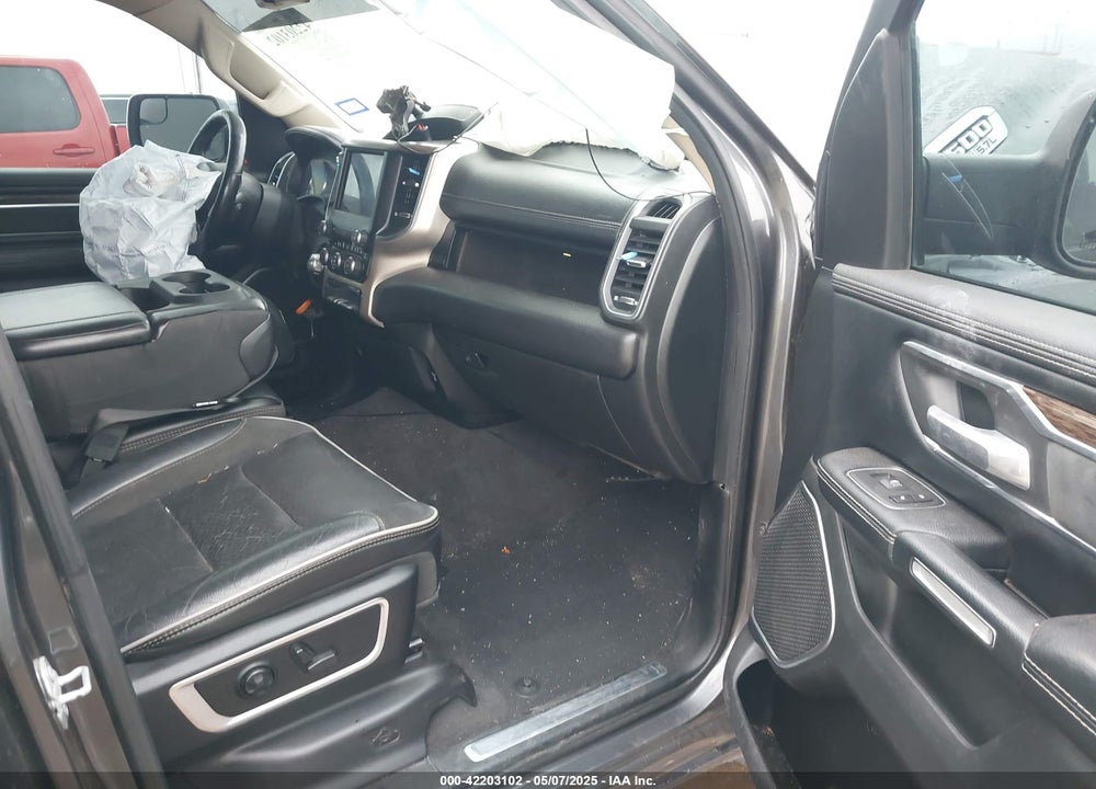 2019 RAM 1500 VIN: 1C6RREJT2KN635625