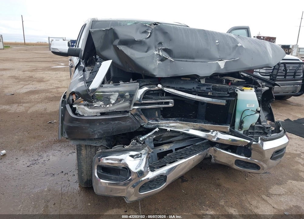 2019 RAM 1500 VIN: 1C6RREJT2KN635625