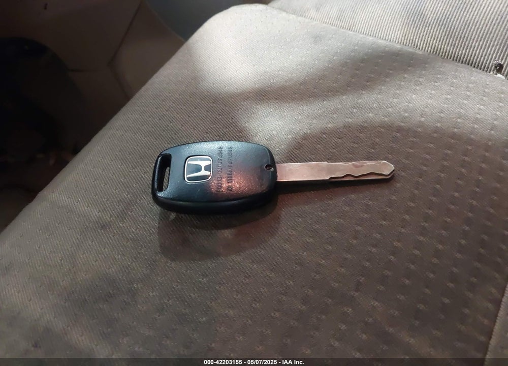 2007 HONDA PILOT LX VIN: 2HKYF18137H519304