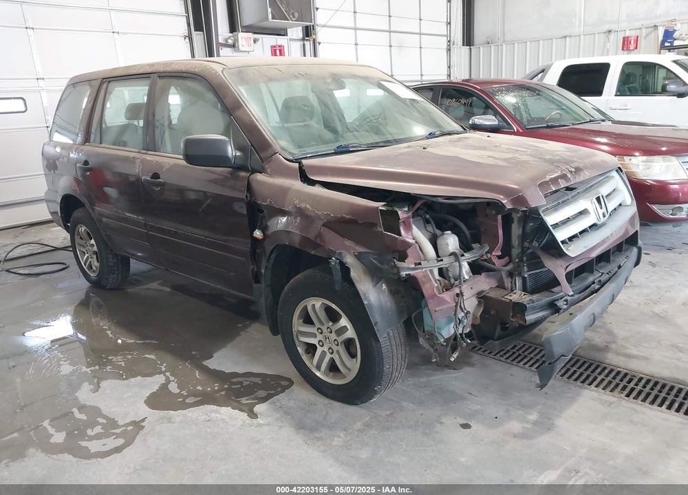 2007 HONDA PILOT LX VIN: 2HKYF18137H519304
