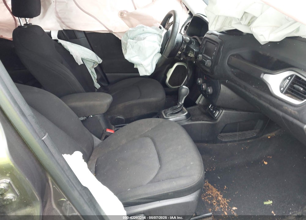 2018 JEEP RENEGADE VIN: ZACCJAAB2JPG70452