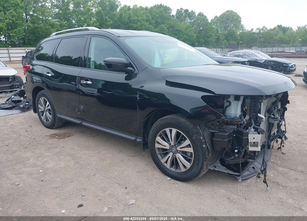 2017 NISSAN PATHFINDER VIN: 5N1DR2MM4HC611235
