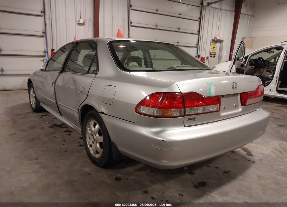 2001 HONDA ACCORD 2.3 EX VIN: JHMCG56671C009665