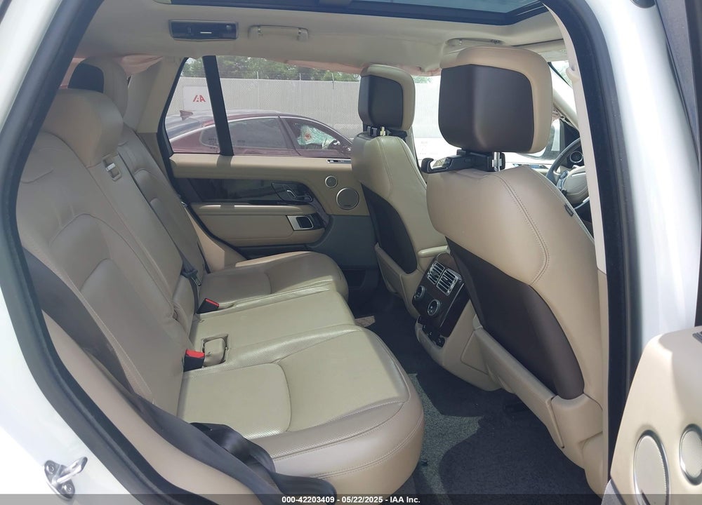 2018 LAND ROVER RANGE ROVER VIN: SALGS2RK1JA381788
