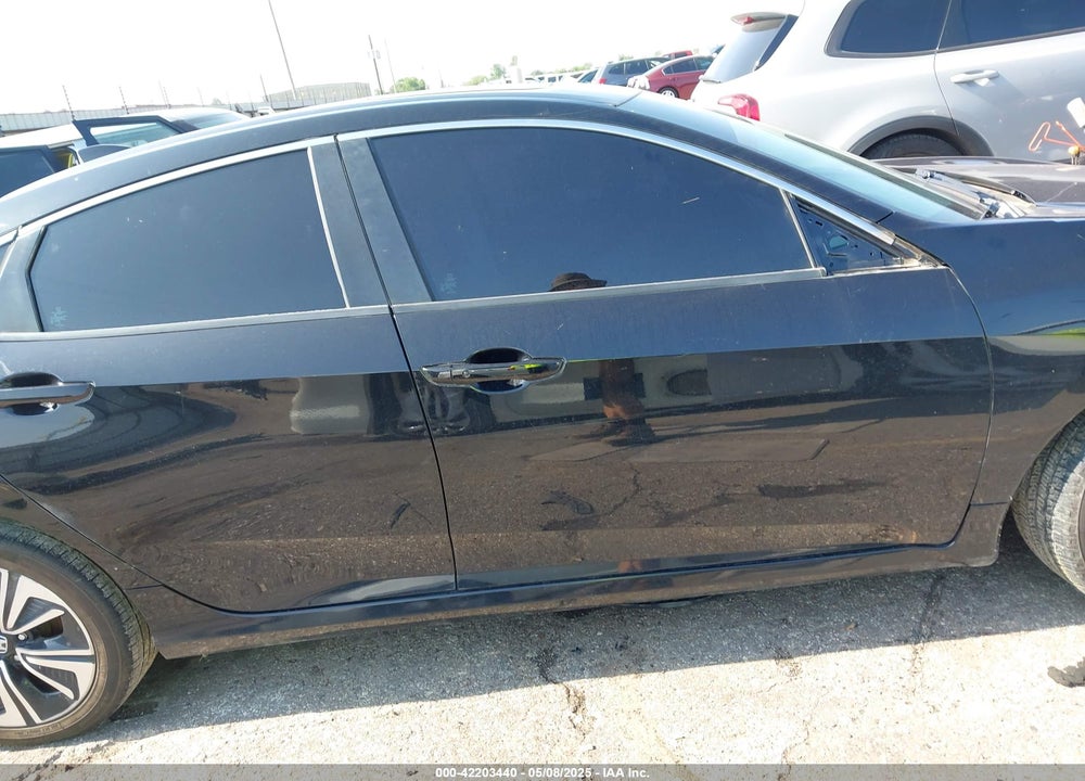2016 HONDA CIVIC VIN: 19XFC1F32GE037402