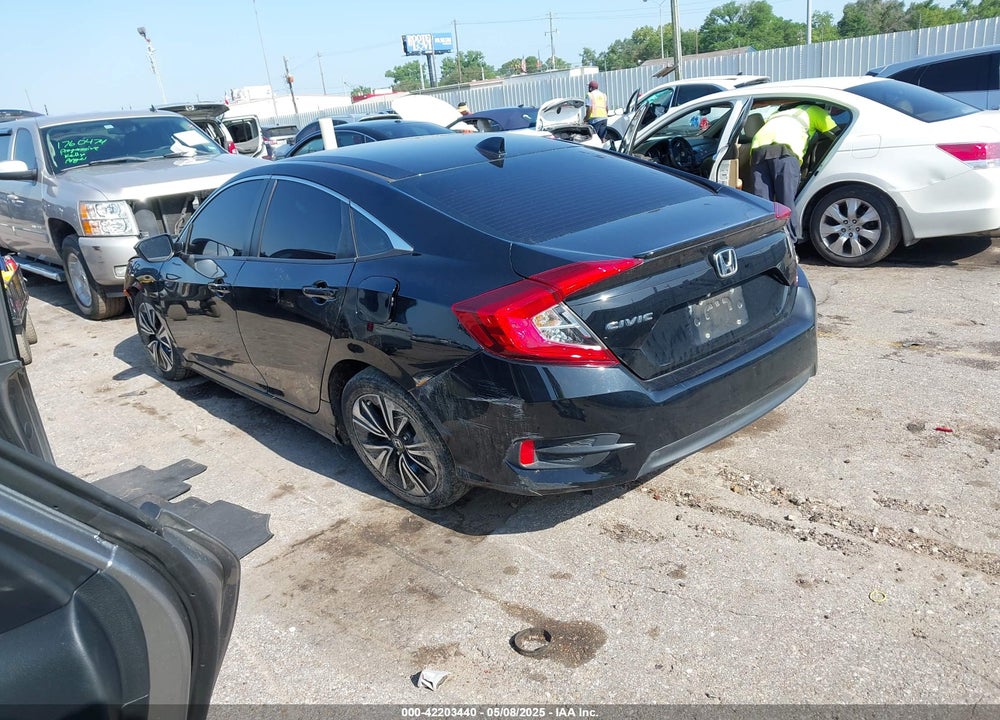 2016 HONDA CIVIC VIN: 19XFC1F32GE037402