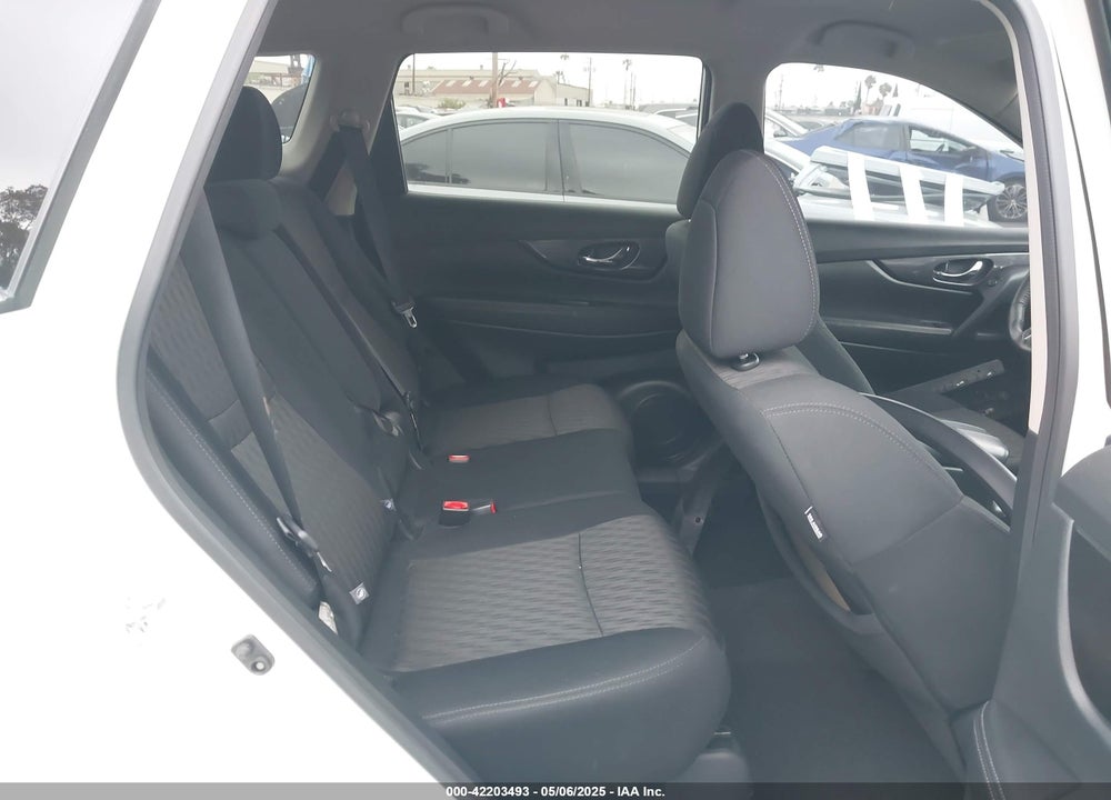 2020 NISSAN ROGUE SV FWD VIN: 5N1AT2MT4LC792857