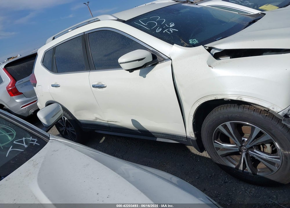 2020 NISSAN ROGUE SV FWD VIN: 5N1AT2MT4LC792857