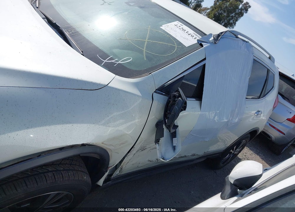 2020 NISSAN ROGUE SV FWD VIN: 5N1AT2MT4LC792857