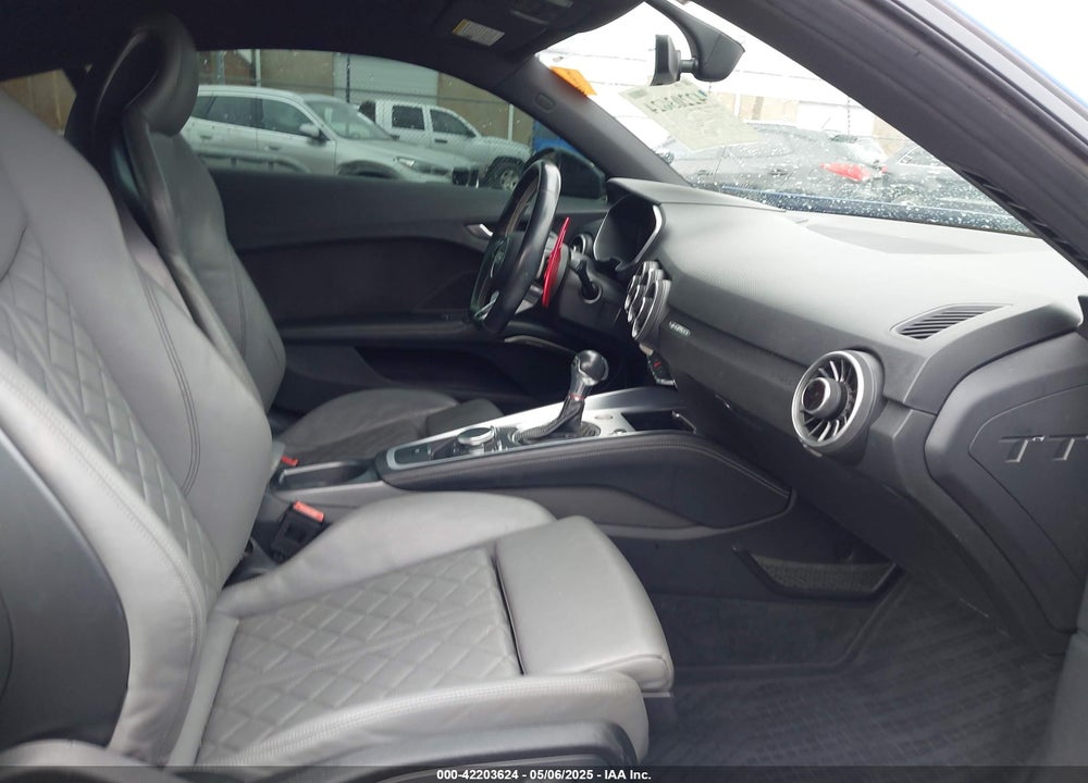 2017 AUDI TTS VIN: TRUC1AFV7H1011317