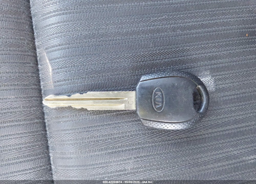 2010 KIA SPORTAGE VIN: KNDKG3A43A7706220