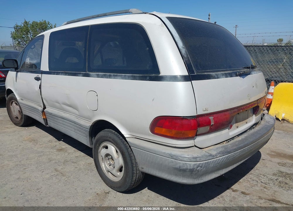 1992 TOYOTA PREVIA LE VIN: JT3AC22S3N1005091