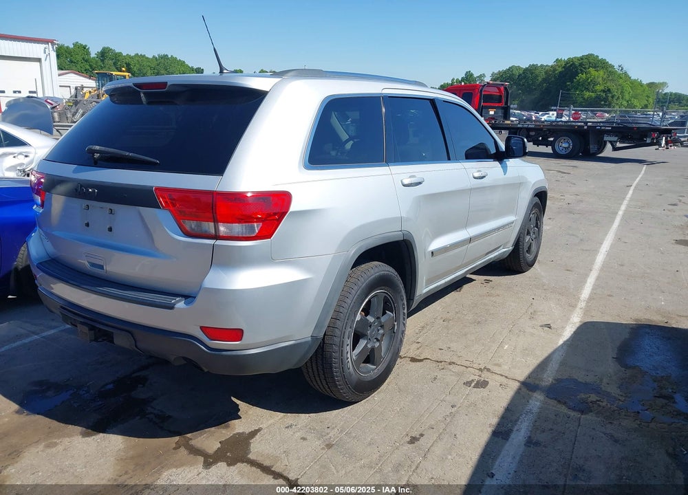 2011 JEEP GRAND CHEROKEE VIN: 1J4RS4GGXBC513523