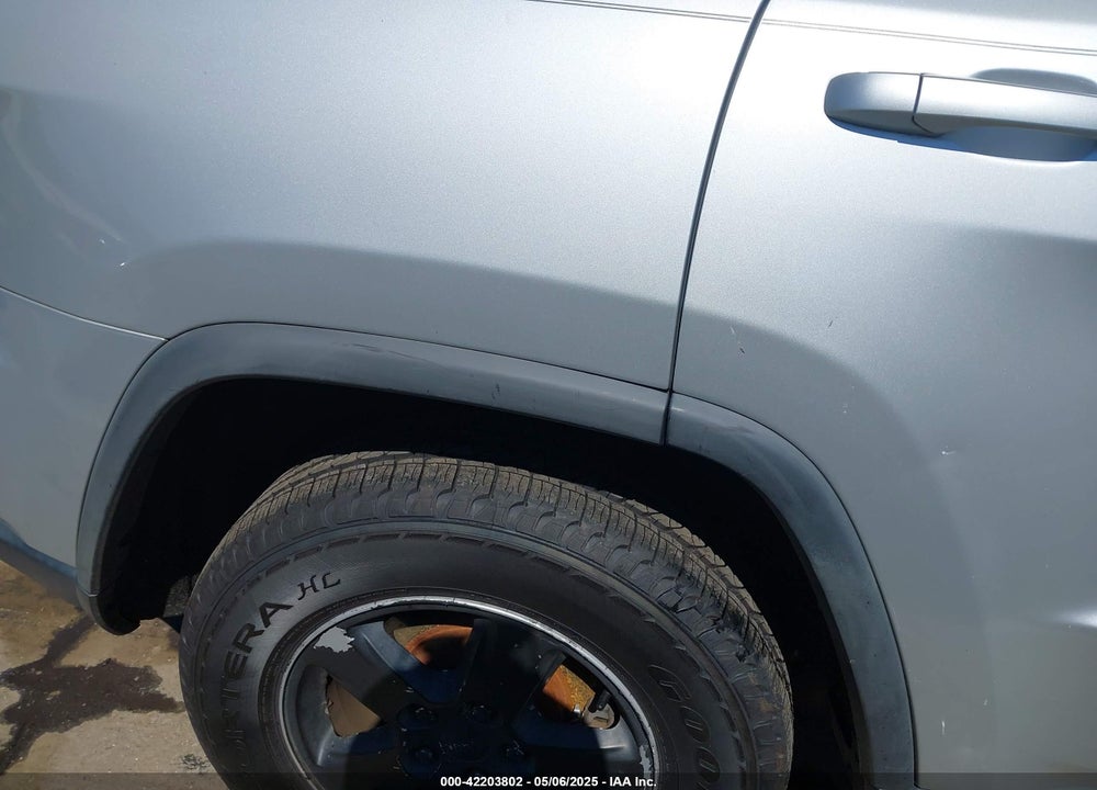 2011 JEEP GRAND CHEROKEE VIN: 1J4RS4GGXBC513523