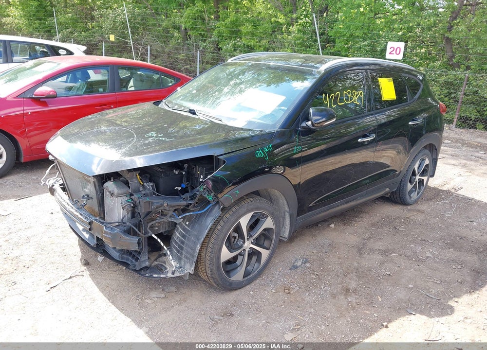 2016 HYUNDAI TUCSON VIN: KM8J33A25GU219046