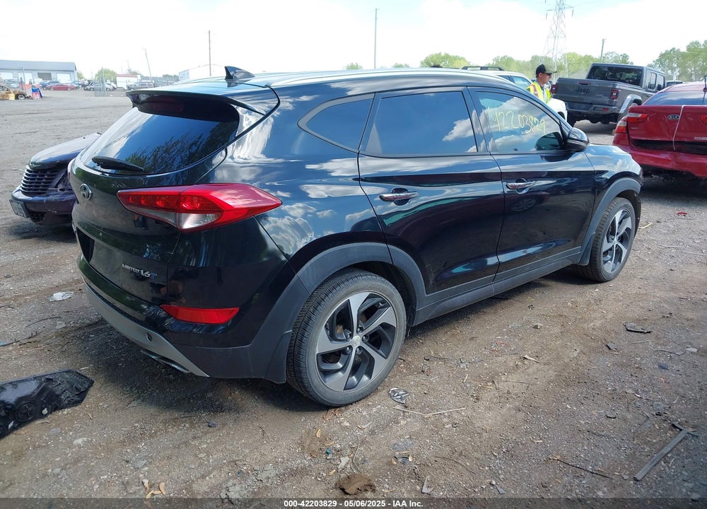 2016 HYUNDAI TUCSON VIN: KM8J33A25GU219046
