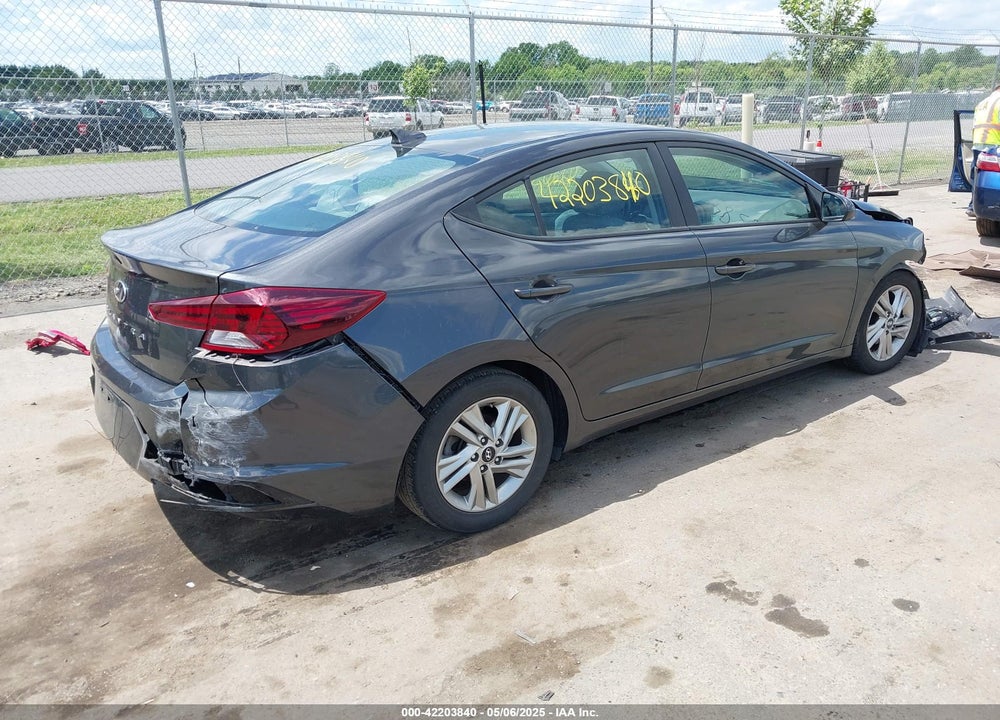 2020 HYUNDAI ELANTRA SEL VIN: 5NPD84LF9LH614568