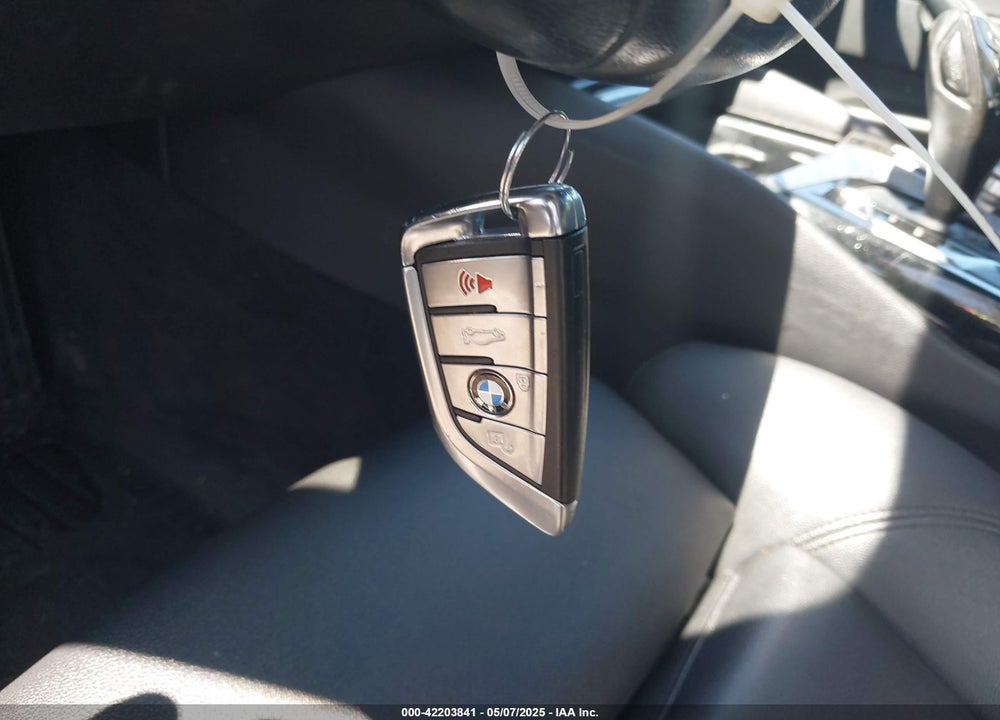 2019 BMW 530I XDRIVE VIN: WBAJA7C58KG909998