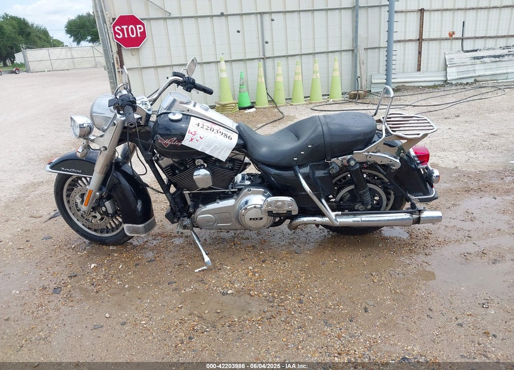2013 HARLEY-DAVIDSON FLHR VIN: 1HD1FBM17DB689769