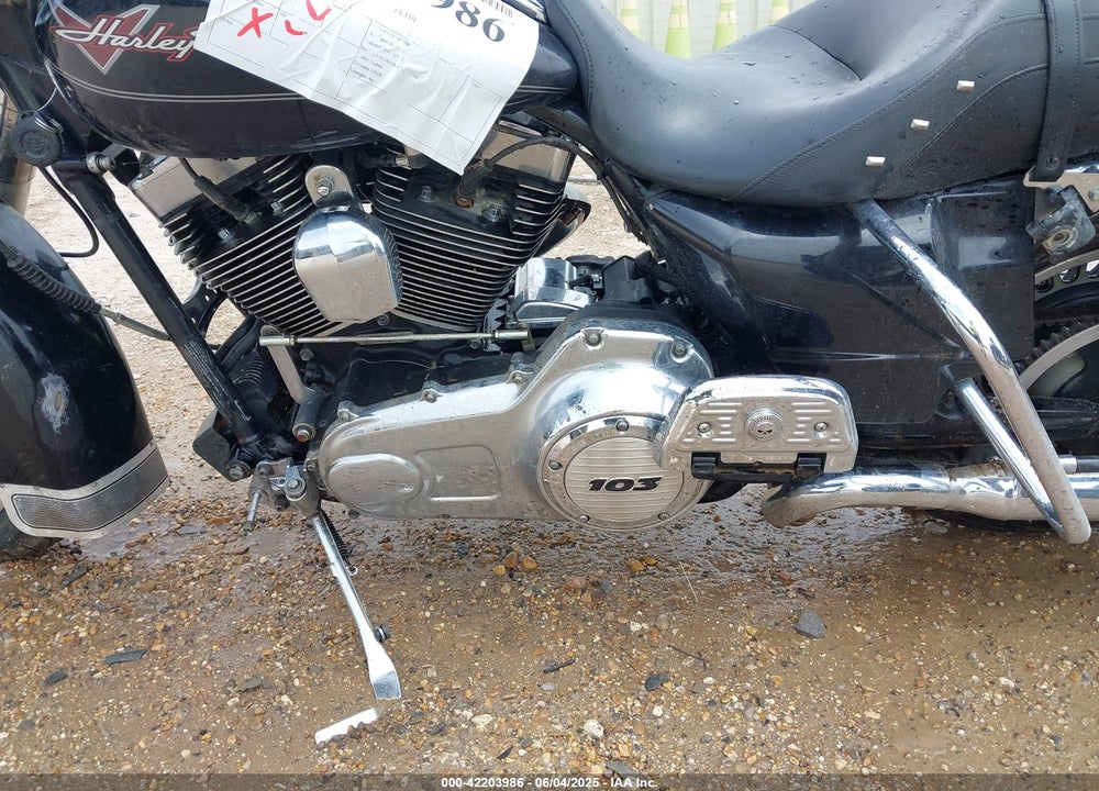 2013 HARLEY-DAVIDSON FLHR VIN: 1HD1FBM17DB689769
