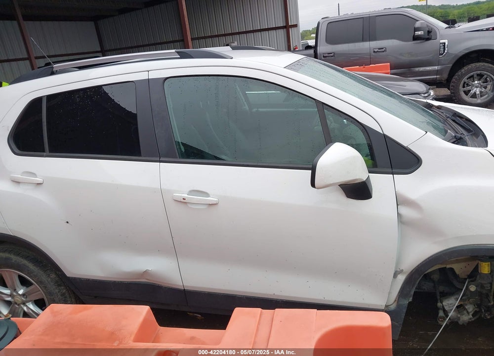 2022 CHEVROLET TRAX FWD LT VIN: KL7CJLSM4NB500909