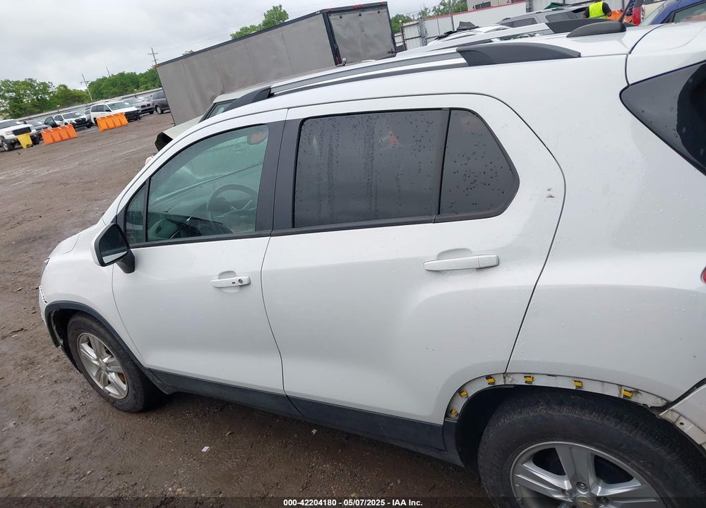 2022 CHEVROLET TRAX FWD LT VIN: KL7CJLSM4NB500909