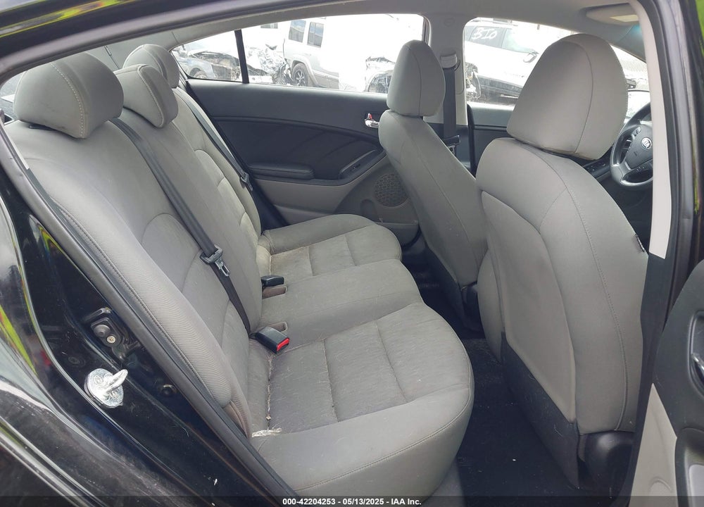 2016 KIA FORTE LX VIN: KNAFK4A63G5612685
