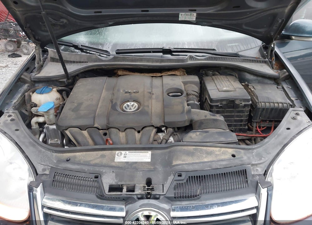 2010 VOLKSWAGEN JETTA VIN: 3VWAZ7AJ2AM113258