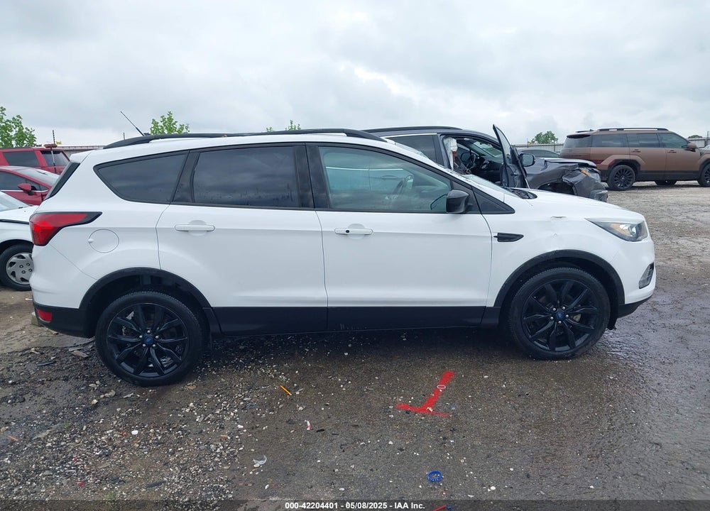 2019 FORD ESCAPE SE VIN: 1FMCU0GD2KUC46050