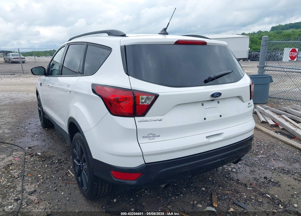 2019 FORD ESCAPE SE VIN: 1FMCU0GD2KUC46050
