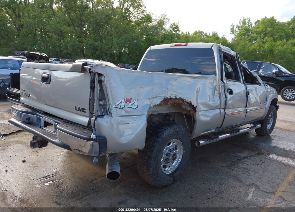 2004 GMC SIERRA 2500HD SLT VIN: 1GTHK23194F136501
