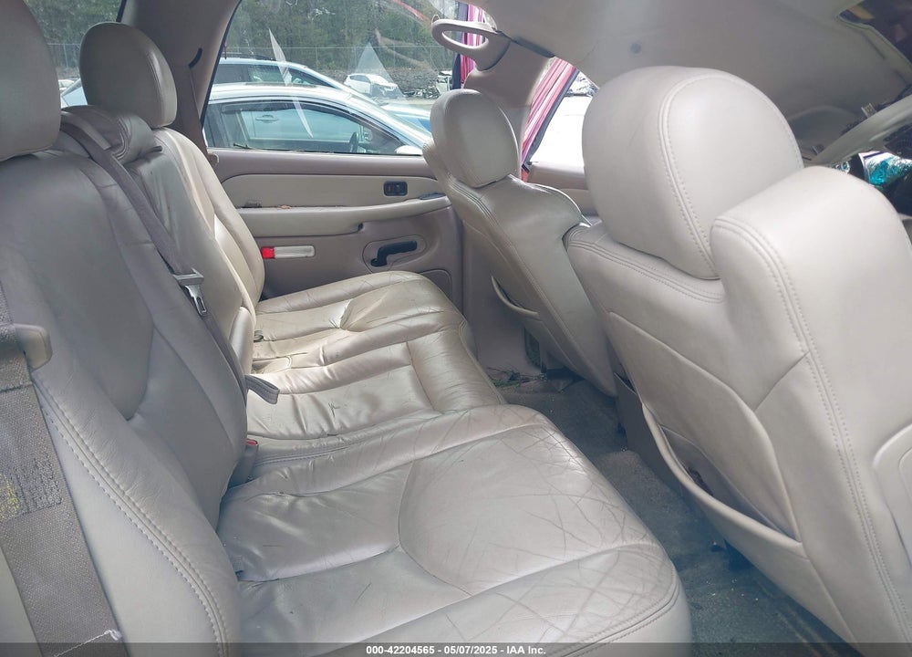 2003 CHEVROLET TAHOE LT VIN: 1GNEK13T53R110402