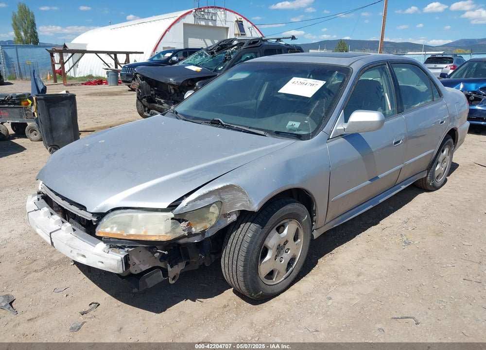 2001 HONDA ACCORD 3.0 EX VIN: 1HGCG16571A040672