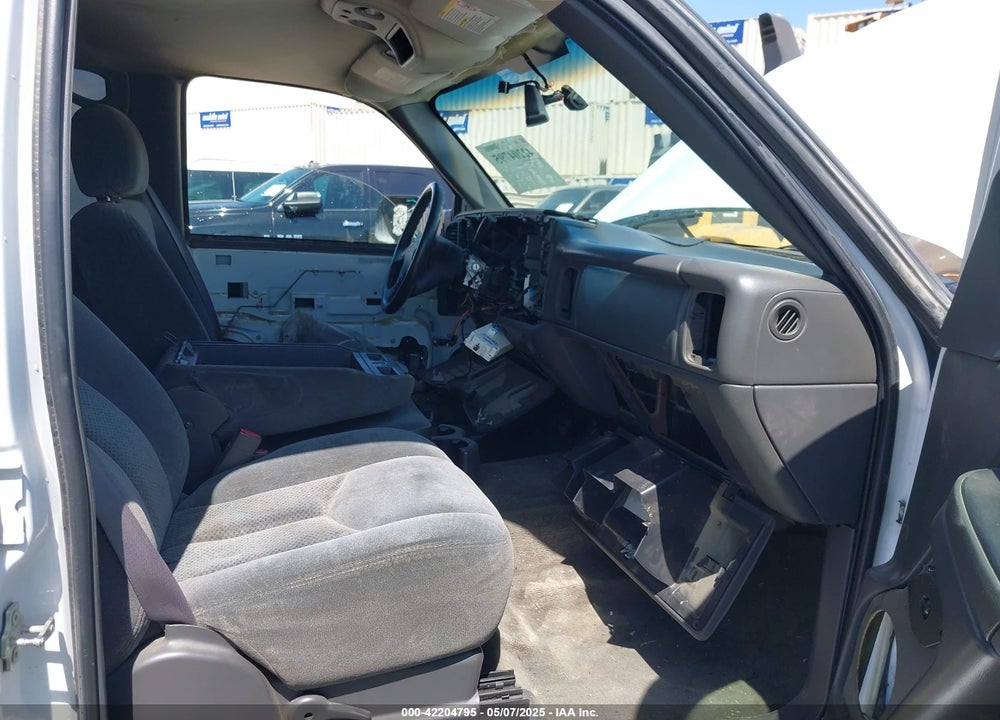 2004 CHEVROLET SILVERADO 2500HD VIN: 1GCHK23UX4F239484