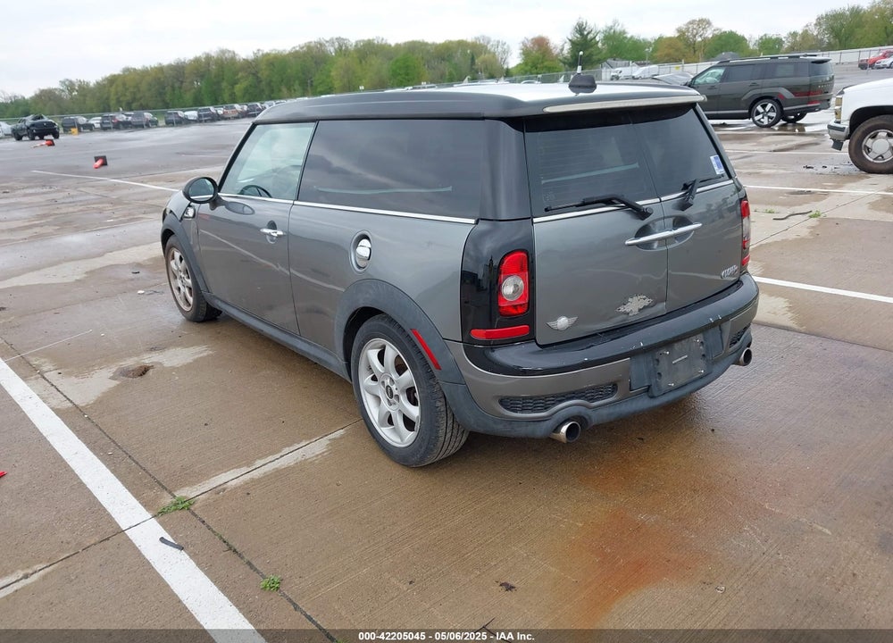 2009 MINI COOPER S VIN: WMWMM335X9TP93430