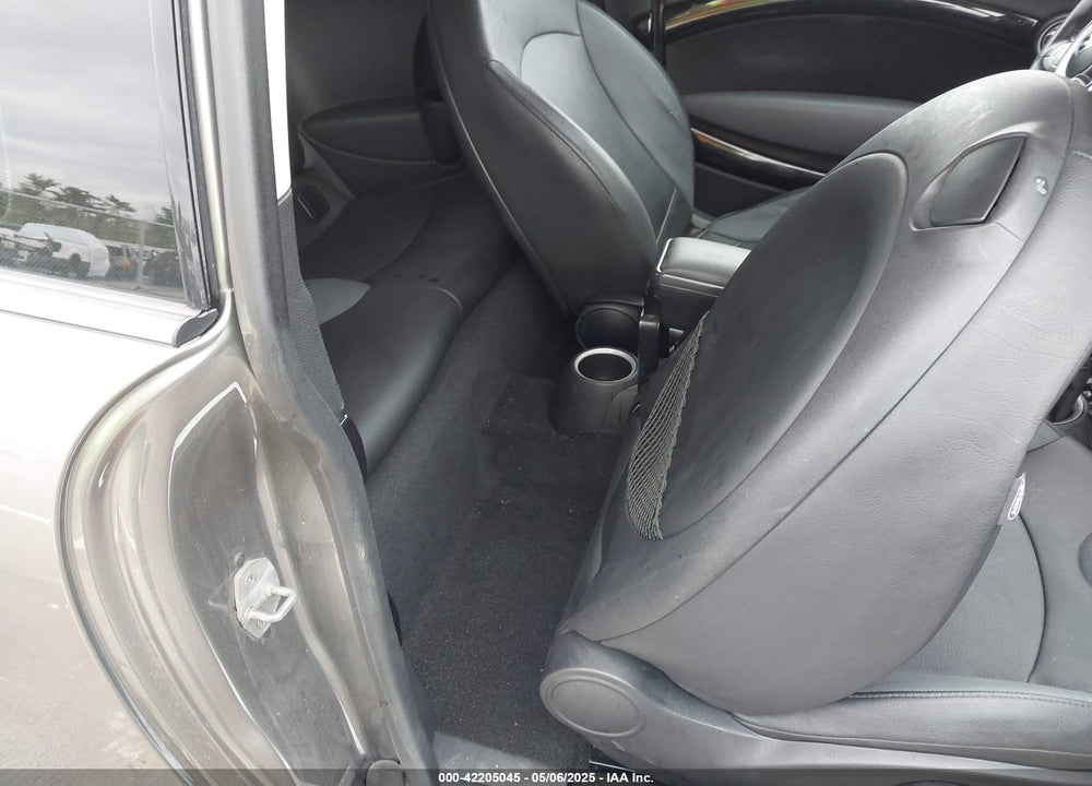 2009 MINI COOPER S VIN: WMWMM335X9TP93430
