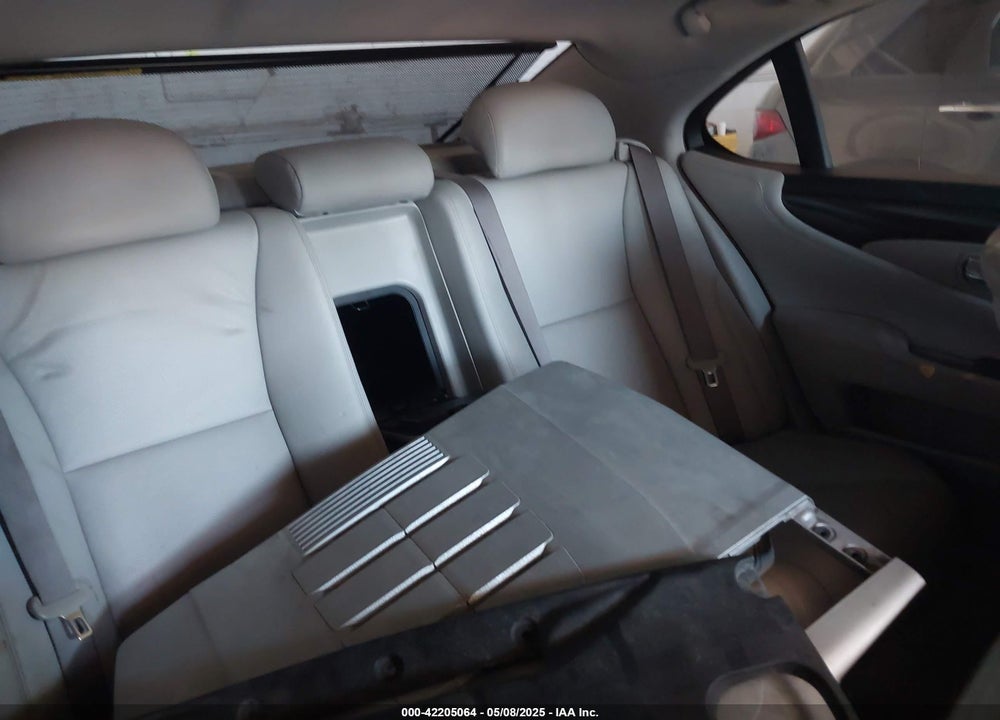 2008 LEXUS LS 460 VIN: JTHBL46FX85057659